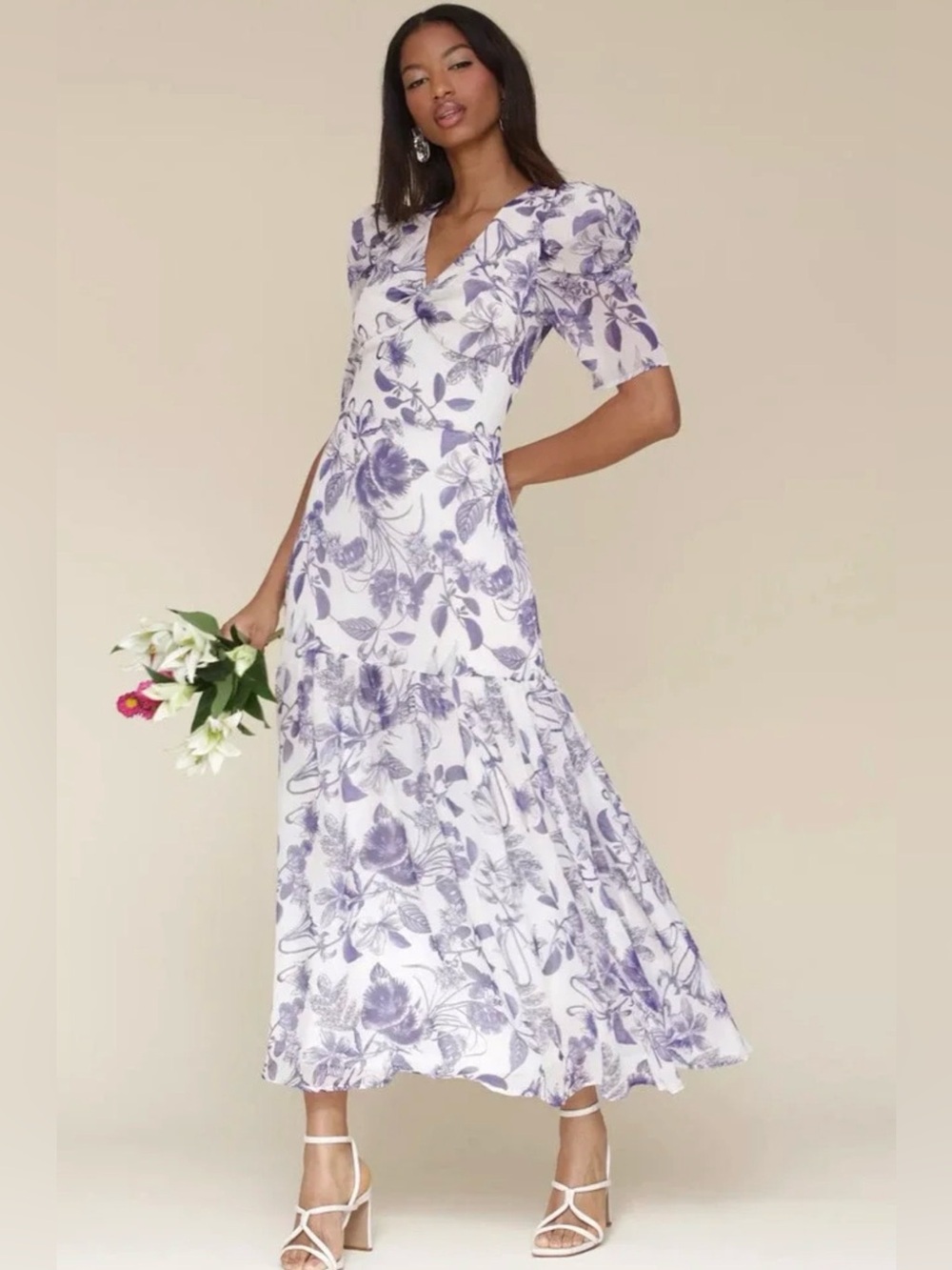 AVEC LES FILLES | Maxi Dress white Blue Floral Print.